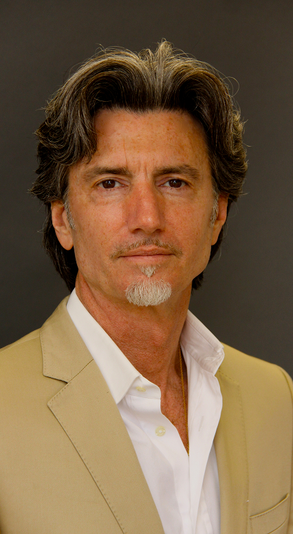 第五届瑞云渲染大赛评委-Anthony LaMolinara